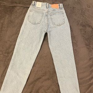 Zara Mom Jeans High Rise